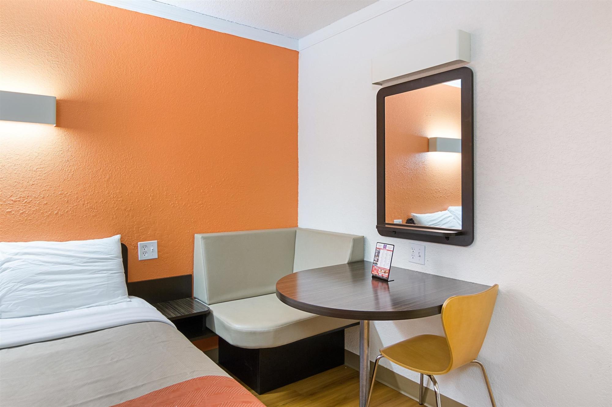 Motel 6-Tampa, Fl - Fairgrounds Heartland Esterno foto