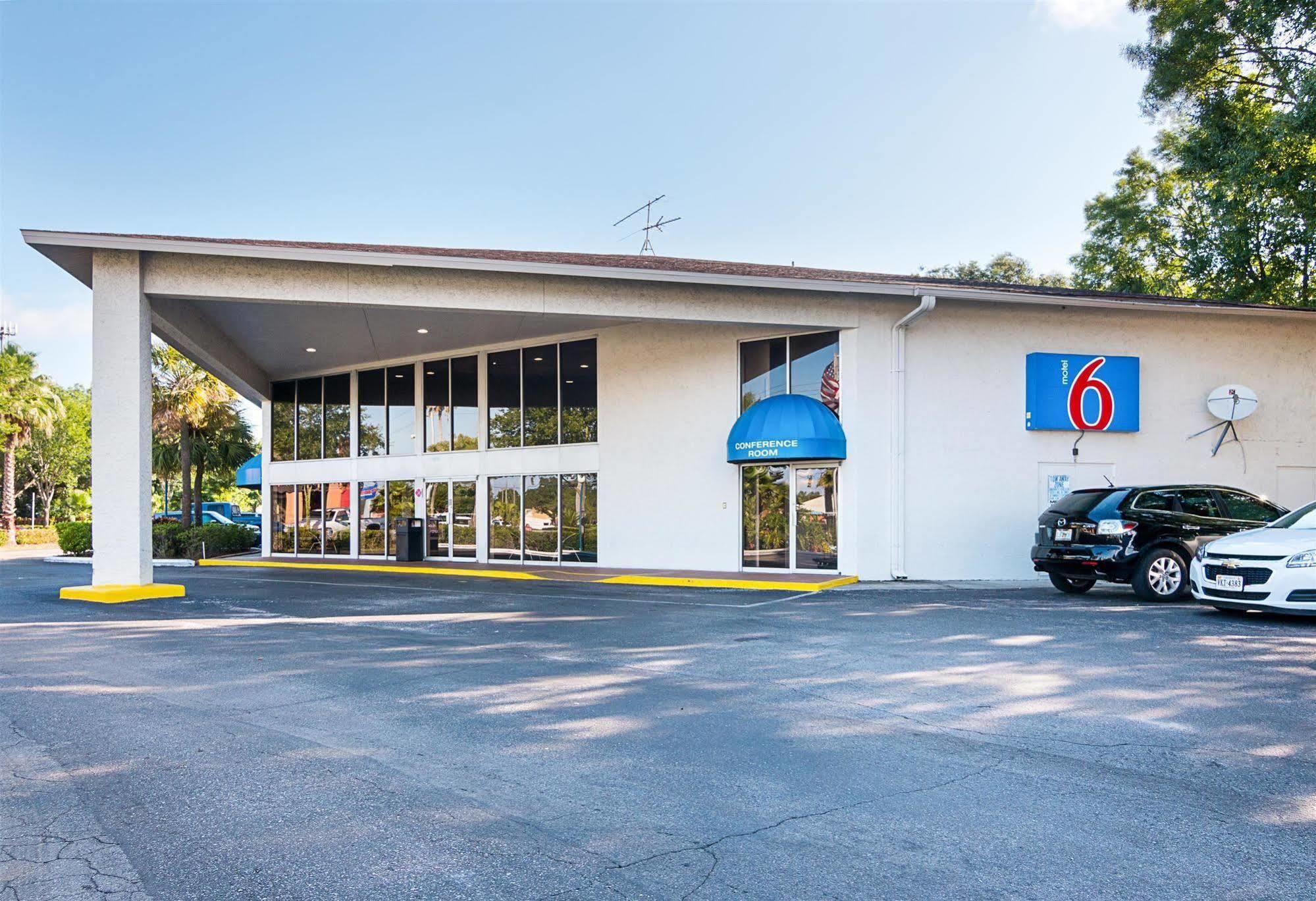 Motel 6-Tampa, Fl - Fairgrounds Heartland Esterno foto