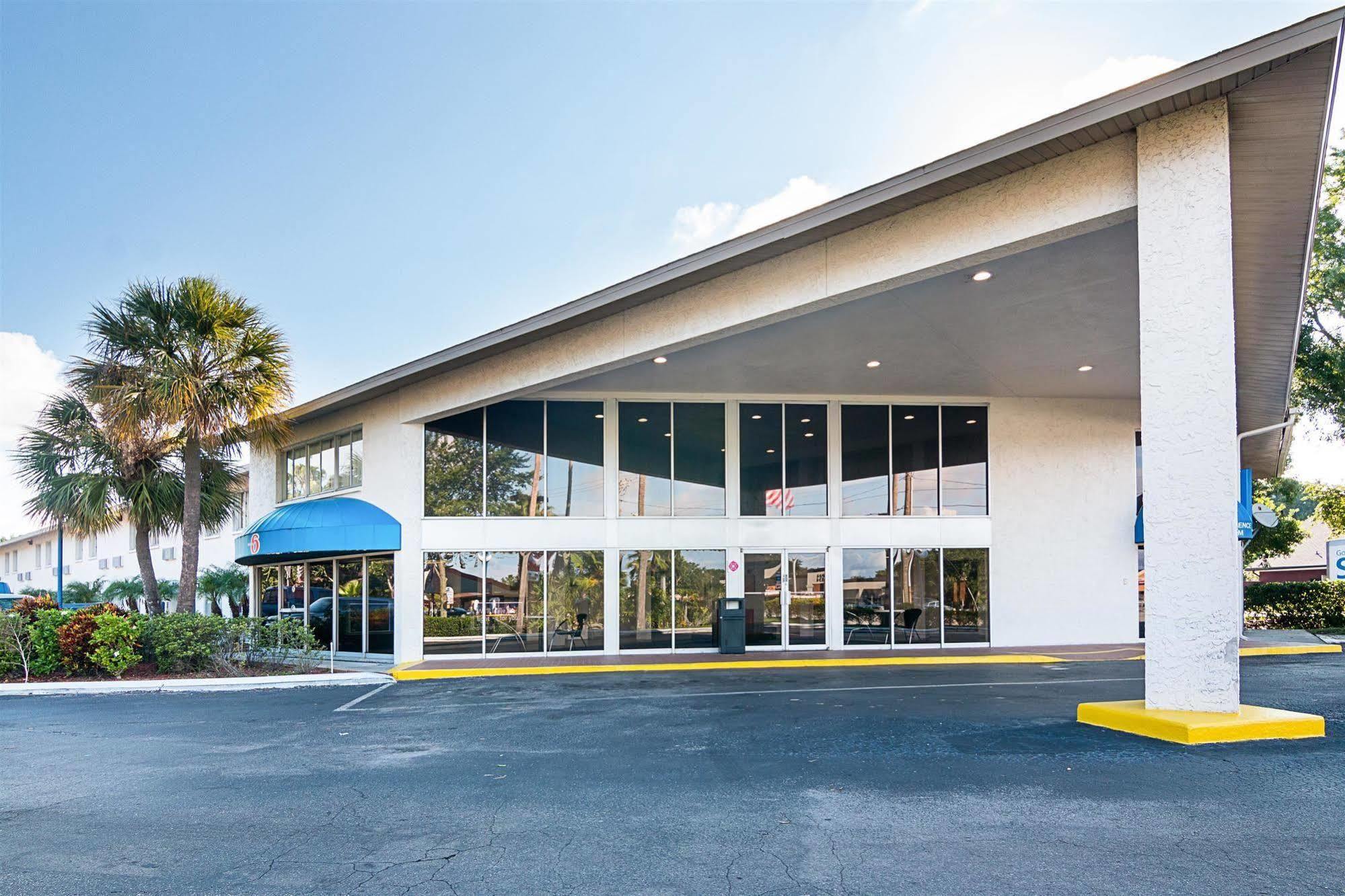 Motel 6-Tampa, Fl - Fairgrounds Heartland Esterno foto